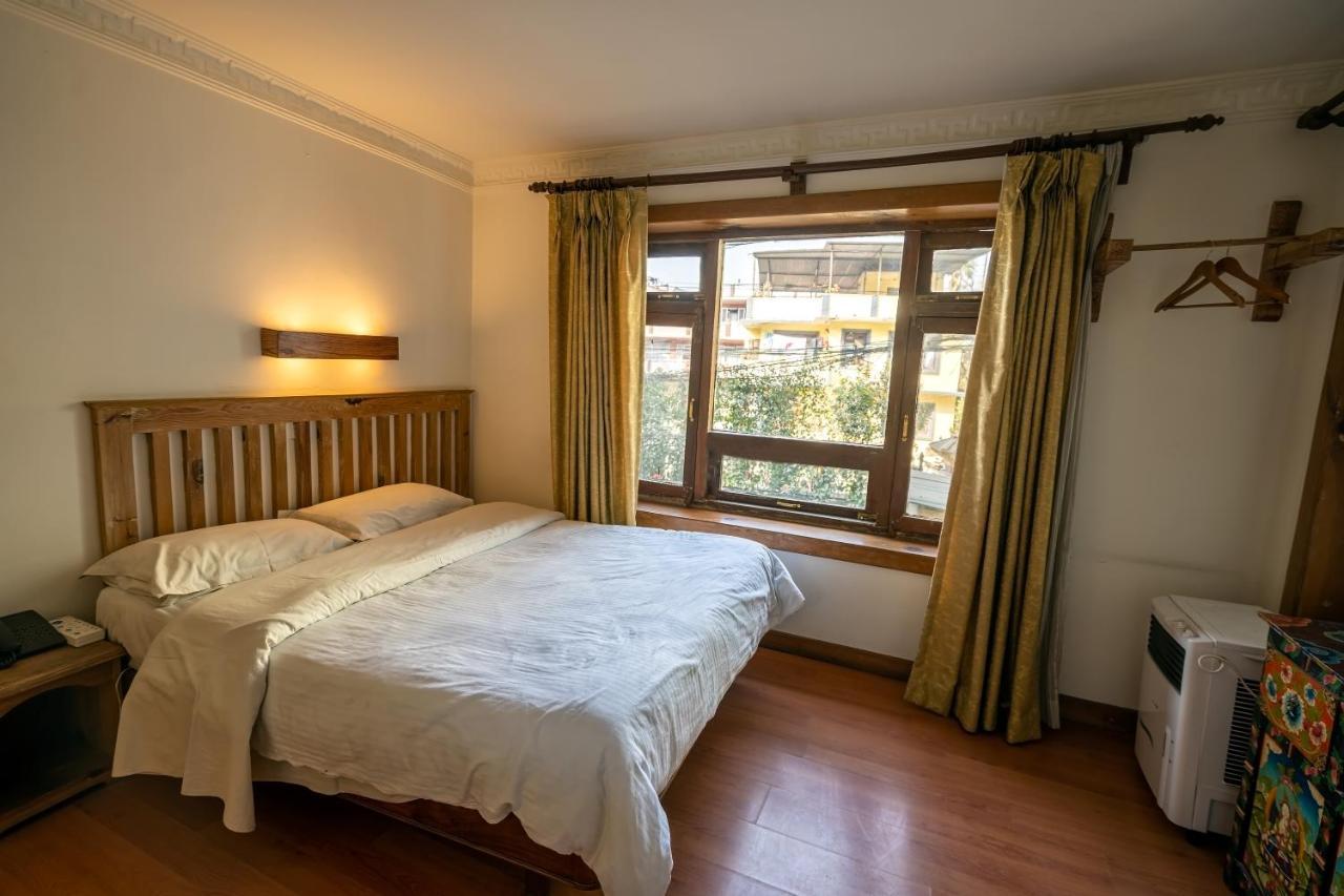 Hotel Ganesh Himal Katmandú Exterior foto