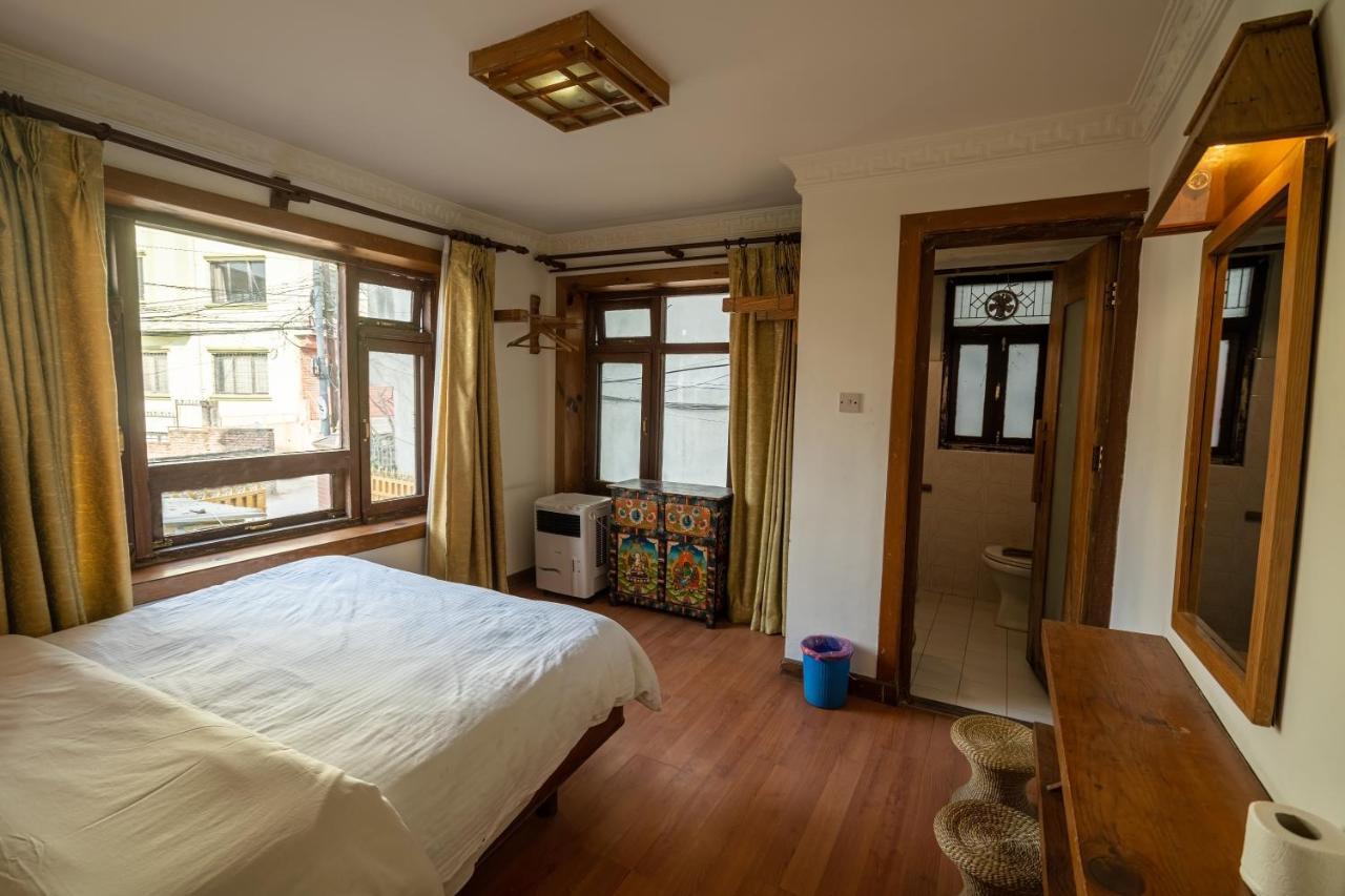 Hotel Ganesh Himal Katmandú Exterior foto