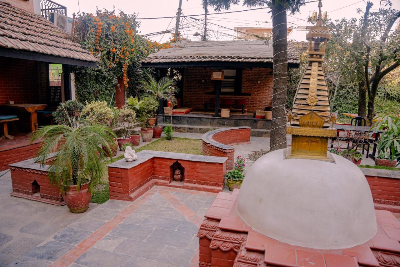Hotel Ganesh Himal Katmandú Exterior foto